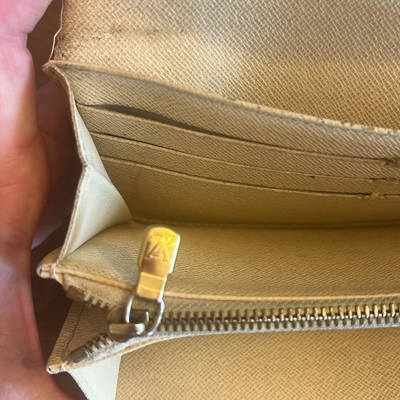 Louis Vuitton Wallet Damier Azur - Picture 8 of 12